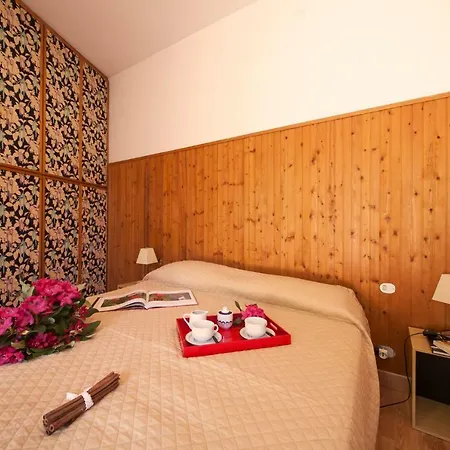 Appartamento Rododendro Rosso *
