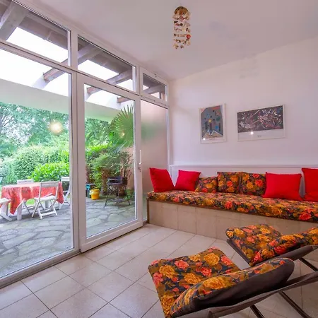Rododendro Rosso Apartment *