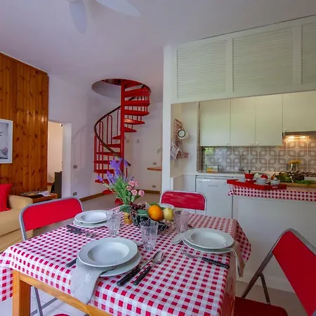 Apartment Rododendro Rosso Ispra